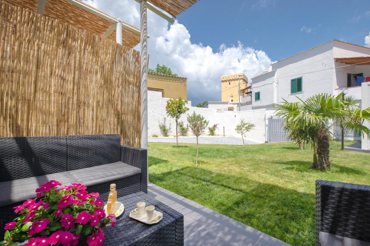 La Casa Del Pozzo Vecchio Bed & Breakfast Procida Bagian luar foto