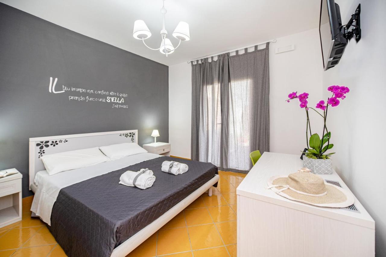 La Casa Del Pozzo Vecchio Bed & Breakfast Procida Bagian luar foto